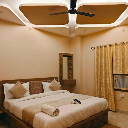 Hotel The Pushpraj Varanasi Eksteriør billede