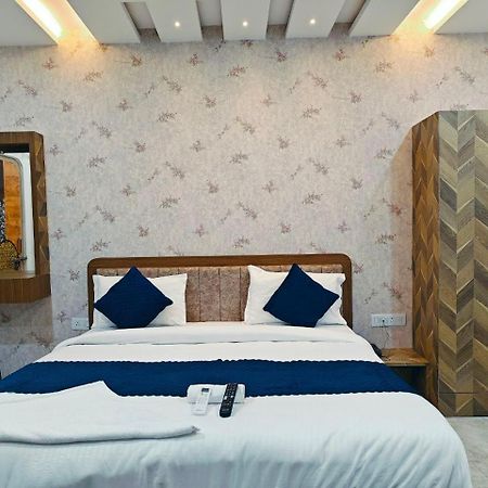 Hotel The Pushpraj Varanasi Eksteriør billede